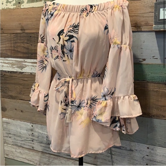 Hint of Blush | Across the Shoulder Romper - Picture 3 of 15